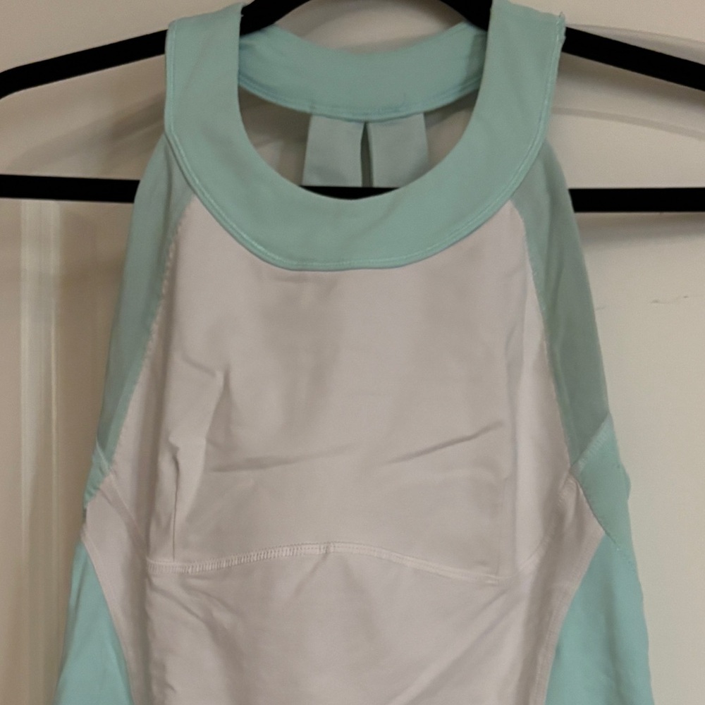 Super cute Lululemon white and aqua workout top!